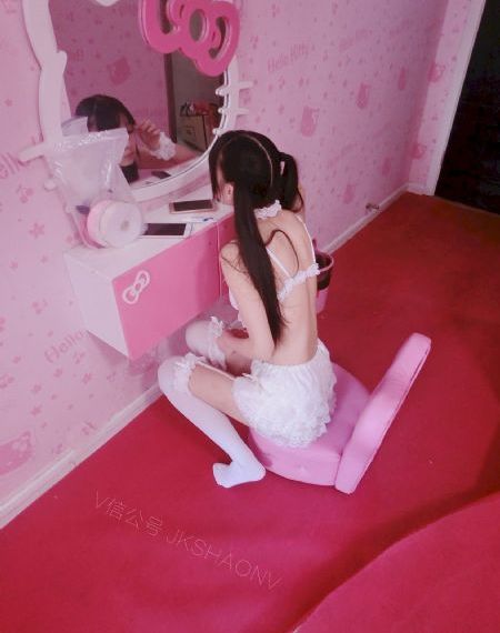 《只想爱你》电影_蓝光免费在线观看