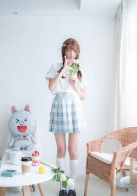 打扑克不盖被子视频_高清高清视频播放
